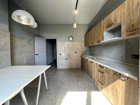 коммерческая по адресу Василия Тютюнника ул. (Анрі Барбюса), 28-А