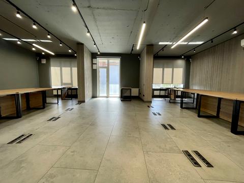 коммерческая по адресу Василия Тютюнника ул. (Анрі Барбюса), 28-А