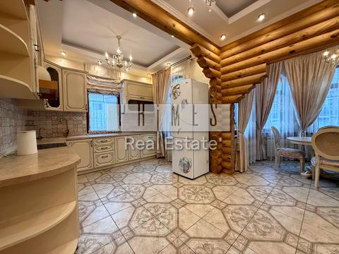 будинок за адресою Радистів вул.