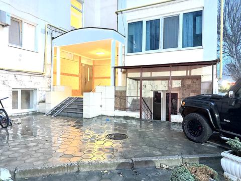 комерційна за адресою Обсерваторний пров., 2/4