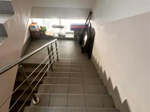 комерційна за адресою Моніторна вул., 5к