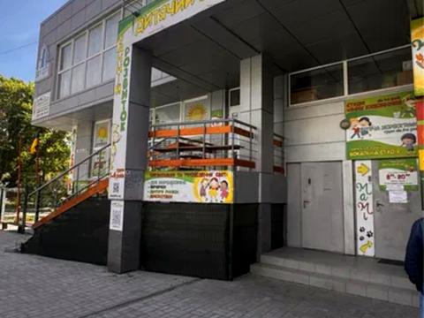 комерційна за адресою Моніторна вул., 5к