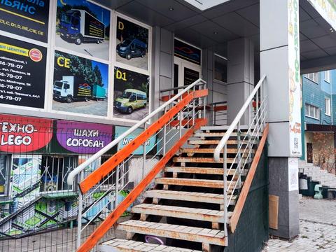 комерційна за адресою Моніторна вул., 5к