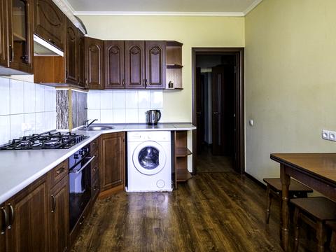 квартира за адресою Подільська вул., 1