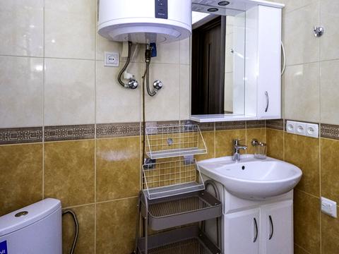 квартира за адресою Подільська вул., 1