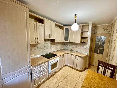 квартира за адресою Князя Володимира Великого просп., 114