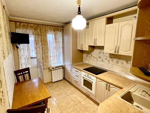 квартира за адресою Князя Володимира Великого просп., 114