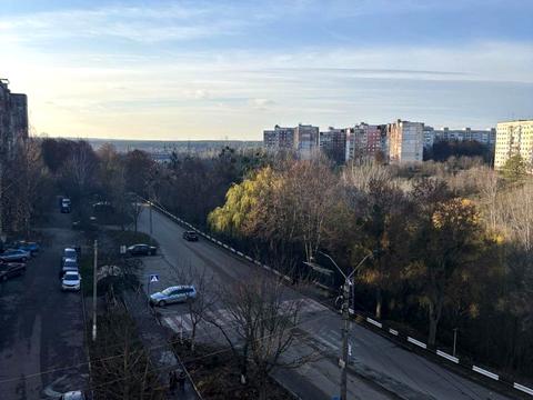 квартира за адресою Захисників України вул., 32