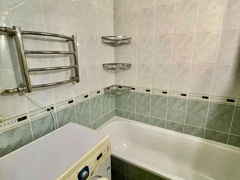 квартира за адресою Князя Володимира Великого просп., 114