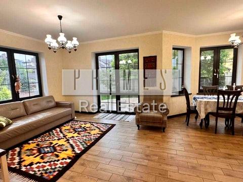 будинок за адресою Миру вул.