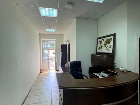 комерційна за адресою Фролівська вул., 1/6