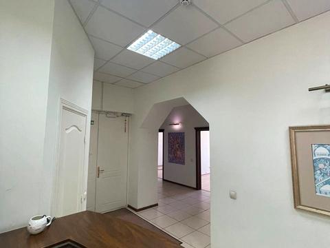 комерційна за адресою Фролівська вул., 1/6