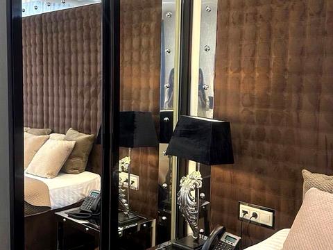 квартира по адресу Бернардацци ул. (Красных Зорь), 2а