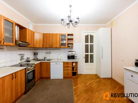 квартира за адресою Золотоустівська вул., 10-12