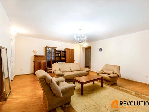 квартира за адресою Золотоустівська вул., 10-12