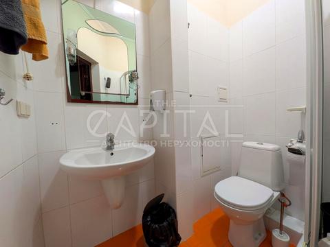 комерційна за адресою Володимира Івасюка просп. (Героїв Сталінграду), 4