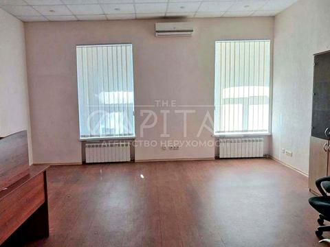 комерційна за адресою Івана Мазепи вул. (Січневого Повстання), 10