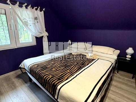 будинок за адресою Центральна