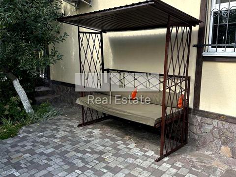 будинок за адресою Центральна