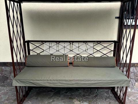 будинок за адресою Центральна