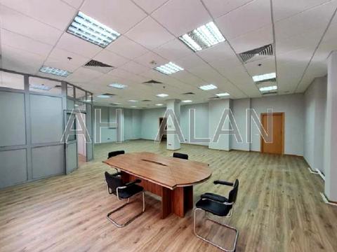 коммерческая по адресу Верхній Вал ул., 4