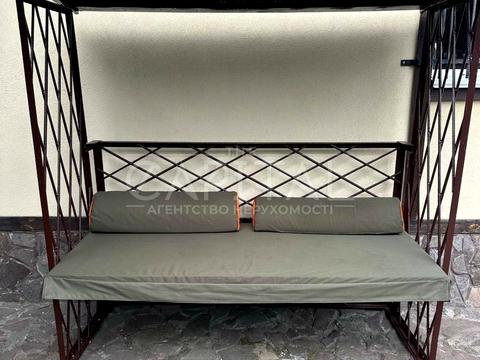 будинок за адресою Березнева вул. (8 Березня), 1