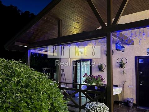 дом по адресу Центральна