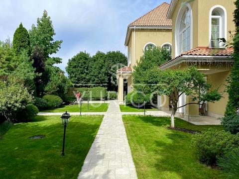 будинок за адресою смт. Козин, Старокиївська вул.