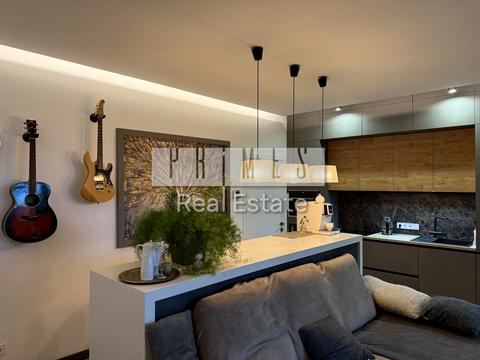 будинок за адресою Василя Лісового вул.