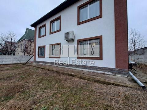 будинок за адресою Квітнева вул.