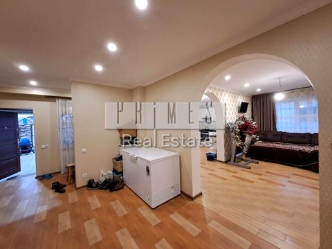 будинок за адресою Квітнева вул.