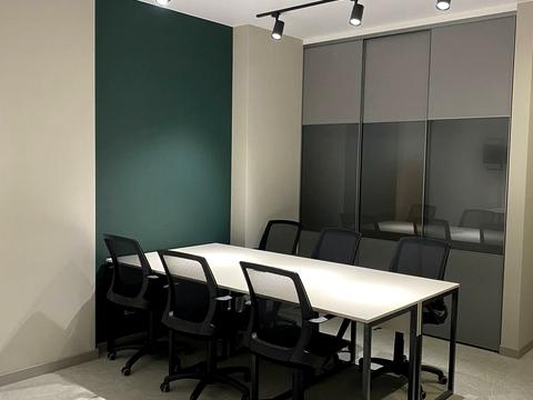 коммерческая по адресу Жилянская ул., 68