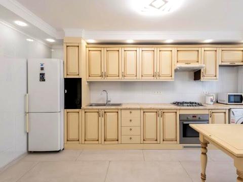 квартира за адресою Саксаганського вул., 88