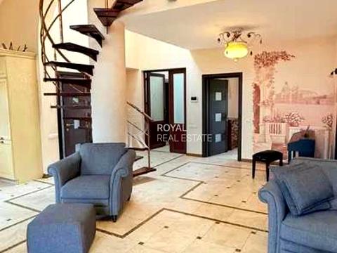 дом по адресу Центральна