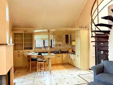 дом по адресу Центральна