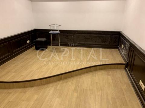 комерційна за адресою Софіївська вул., 16/16