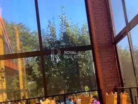 дом по адресу Центральна