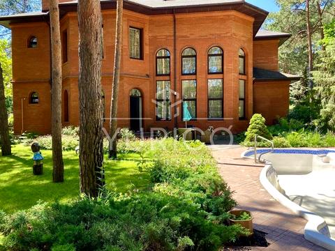 будинок за адресою Анатолія Солов'яненка вул.