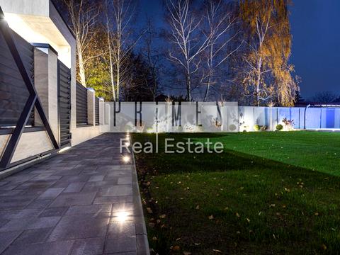 будинок за адресою Квітнева вул.