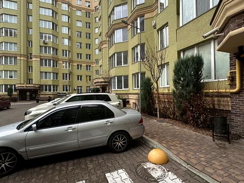 квартира за адресою Зелена вул., 12