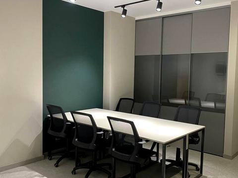 коммерческая по адресу Жилянская ул., 68