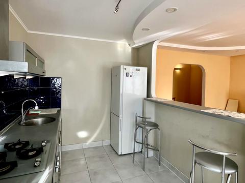 квартира за адресою Митрополита Шептицького вул., 1