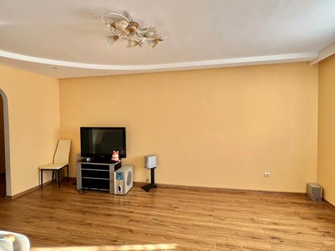 квартира за адресою Митрополита Шептицького вул., 1