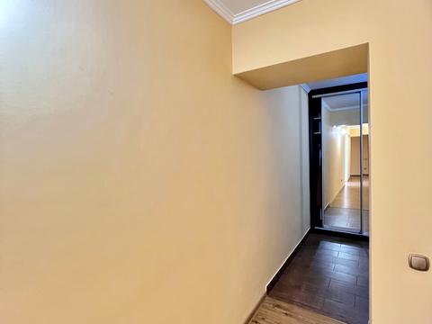 квартира за адресою Митрополита Шептицького вул., 1