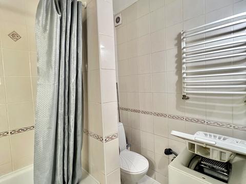 квартира за адресою Митрополита Шептицького вул., 1