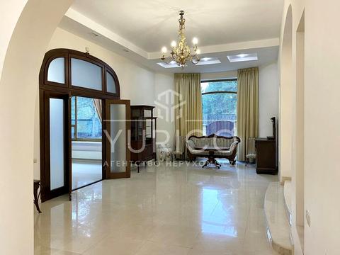 будинок за адресою Анатолія Солов'яненка вул.