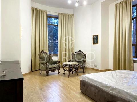 будинок за адресою Анатолія Солов'яненка вул.