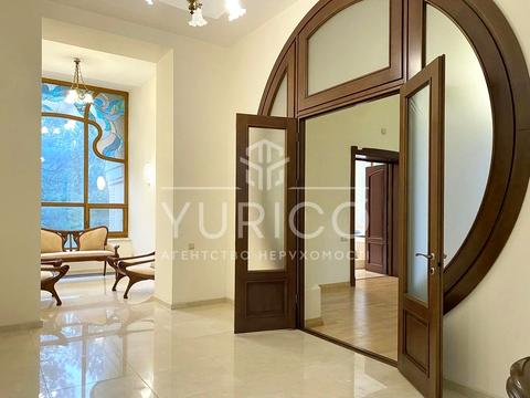 будинок за адресою Анатолія Солов'яненка вул.