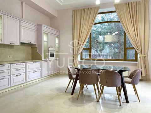 будинок за адресою Анатолія Солов'яненка вул.