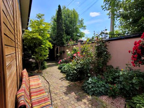 дом по адресу Грушевского ул.